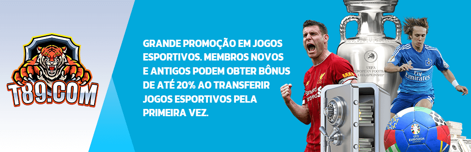 homem aposta seu cu no jogo de baralho e dançou